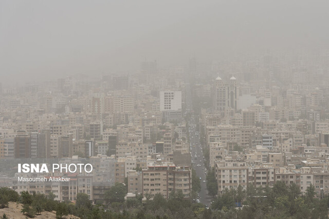 مدارس البرز به علت آلودگی هوا غیرحضوری شد