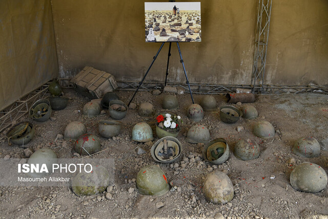 نمایشگاه روایتگری دفاع مصور-کرج