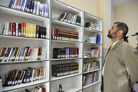 اعضای هیئت داوری پایتخت کتاب از هشتمین پایتخت کتاب ایران در کرج بازدید کردند