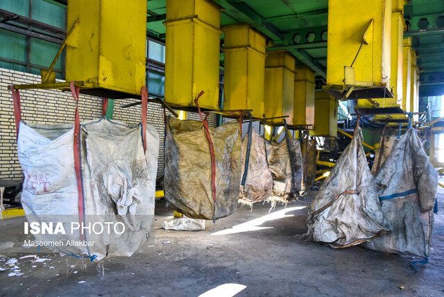 ضرورت فرهنگسازی برای جداسازی زبالههای شهری خطرناک در قم ضرورت فرهنگسازی برای جداسازی زبالههای شهری خطرناک در قم