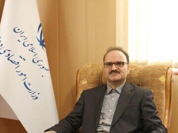  عرضه سهام دولت در شرکت‌ها تا پایان سال ادامه خواهد داشت


