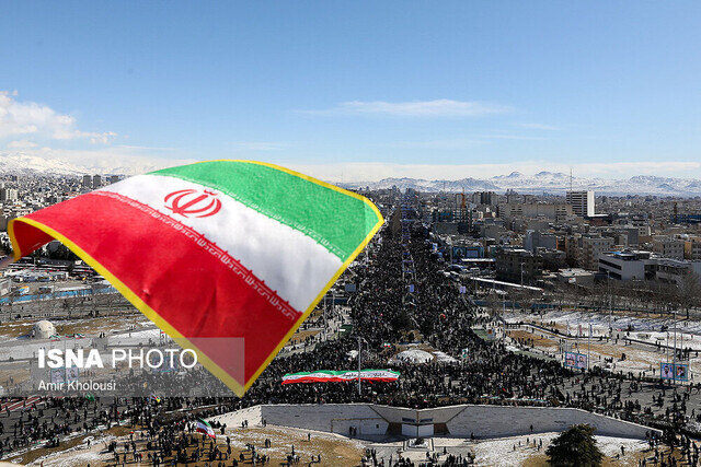 آغاز راهپیمایی ۲۲بهمن به صورت موتوری و خودرویی در اردبیل
