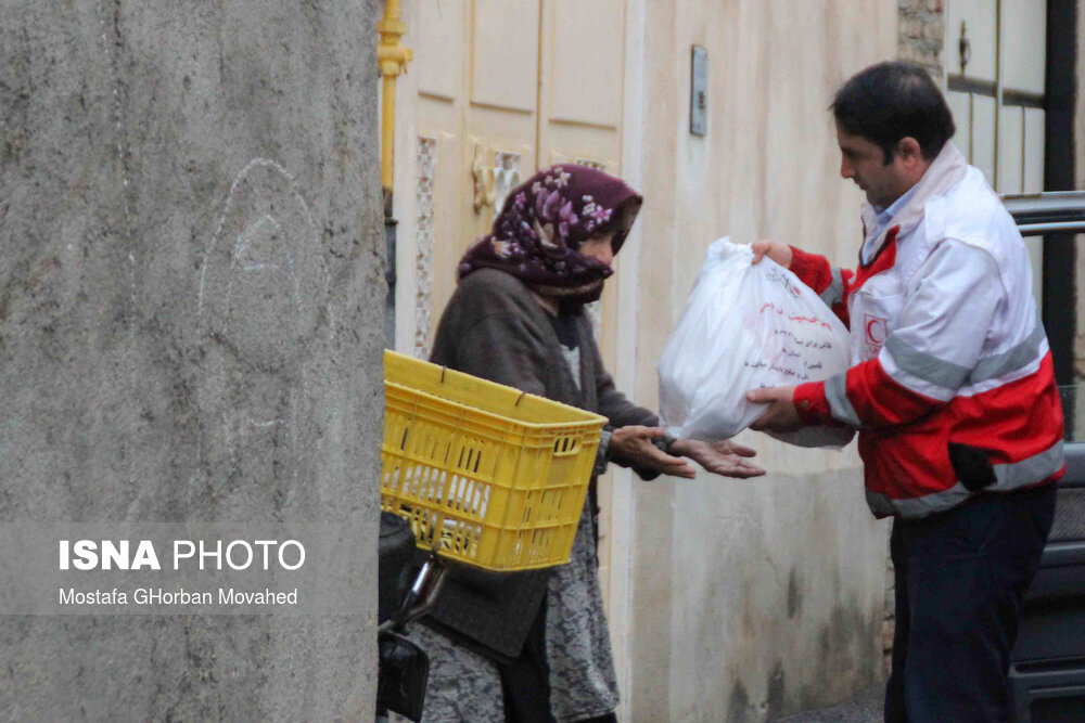 تداوم بحران برف در اردبیل/توزیع بسته‌های غذایی و نان در روستاها ادامه دارد