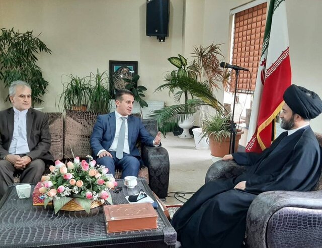 نقش سفرا در اعتلای روابط کشورها بسیار مهم است