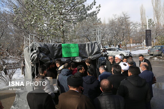 برپایی موکب حضرت فاطمه زهرا(س) توسط دانشجویان بین‌المللی دانشگاه محقق اردبیلی