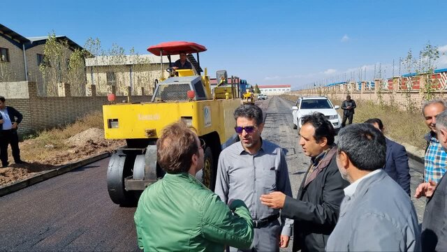 با اعتبار ۱۰۰ میلیارد ریالی باند رفت و معابر "شهرک صنعتی اردبیل ۱" بهسازی و آسفالت میشود