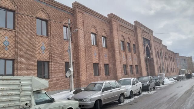 نیازمند کمک خیرین برای ارتقای سرانه فضای آموزشی در اردبیل هستیم