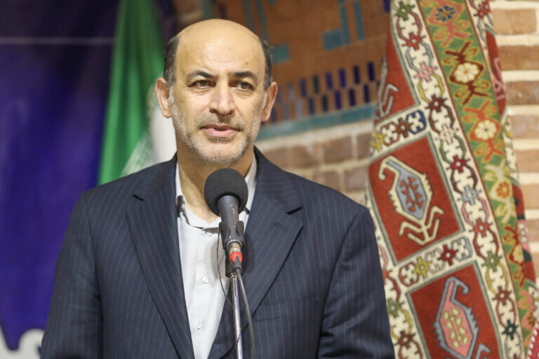 آغاز ساماندهی مجموعه شیخ صفیالدین اردبیلی و احیای کاشیکاری سردر دروازه عالیقاپو