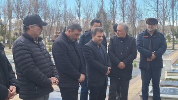 هنرمند واقعی نباید به اتفاقات کشور خود بی‌تفاوت باشد
