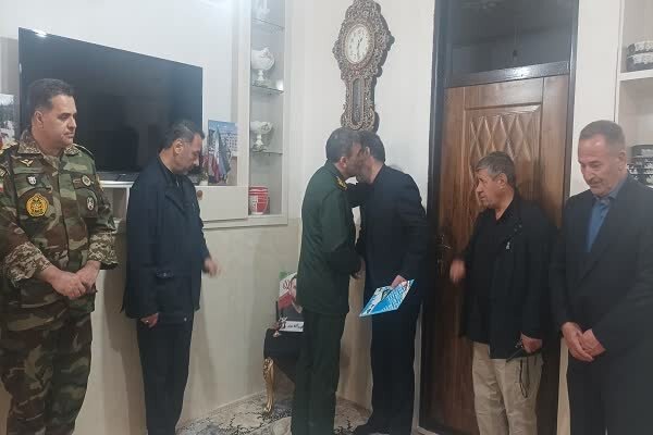 استیصال و درماندگی دشمن در برابر اراده ملت ایران و خون شهدا