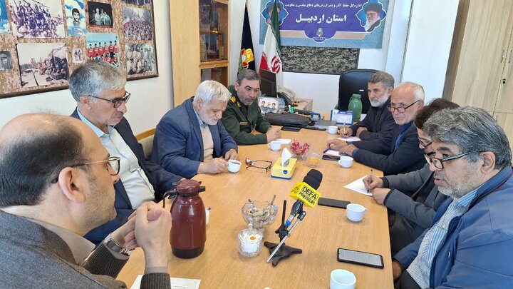 نشست تعیین محتوای موزه دفاع مقدس اردبیل موزه دفاع مقدس اردبیل؛ ویترین افتخارات ۳ جنگ تحمیلی