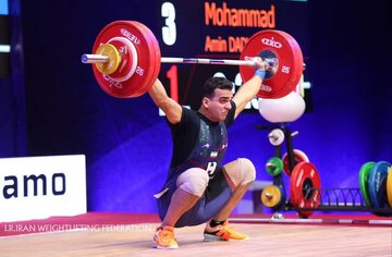 دو طلا و یک نقره حاصل درخشش وزنه بردار مشگین شهری در قهرمانی آسیا
