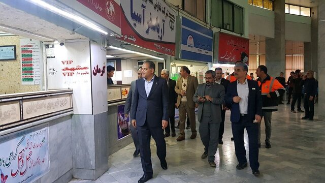 دشمن با تحریم صنعت حمل و نقل و بنادر به دنبال فلج کردن کشور است دشمن با تحریم صنعت حمل و نقل و بنادر به دنبال فلج کردن کشور است