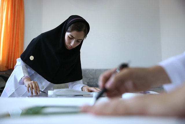 وقتی هنرستان‌های خراسان جنوبی به کمک تولید می‌شتابند