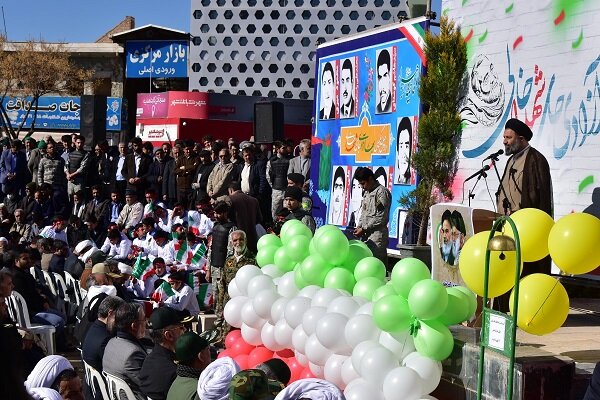 مجلس انقلابی با تصویب قوانین صحیح، زمینهساز تمدن اسلامی است مجلس انقلابی با تصویب قوانین صحیح، زمینهساز تمدن اسلامی است