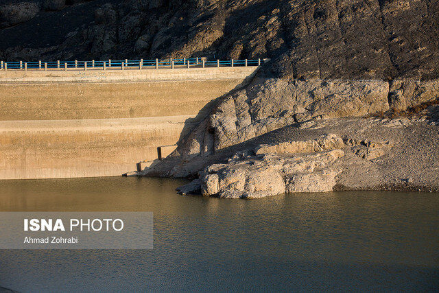 آب سد شهید پارسا برای اراضی کشاورزی سرایان رهاسازی شد