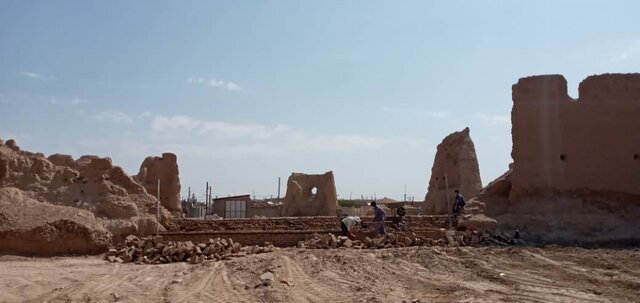 قفل مرمت قلعه سده شکسته شد