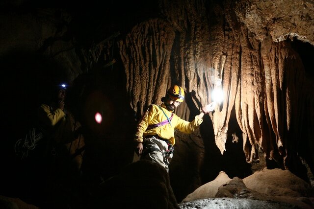 ماجراجویی در اورست غارهای شرق کشور 