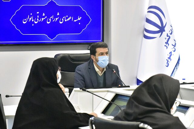 استفاده از توان و ظرفیت بانوان در طرح‌های توسعه‌ای استان