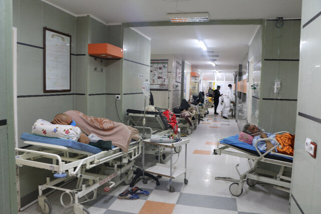 نفس تنگ کرونایی‌ها در راهروهای بیمارستان بیرجند 