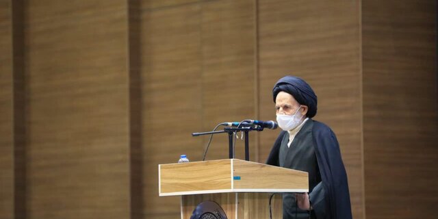 انتظارات با امکانات کشور همسان باشد
