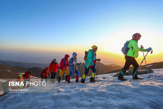 بازار گرمی سلامتی در یک ورزش انرژی ساز 