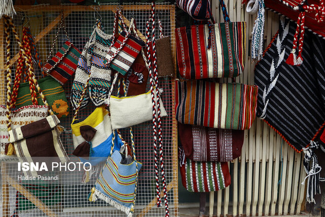 جاجیمبافی؛ هنری جهانی در خراسان جنوبی اما در تار و پور مشکلات