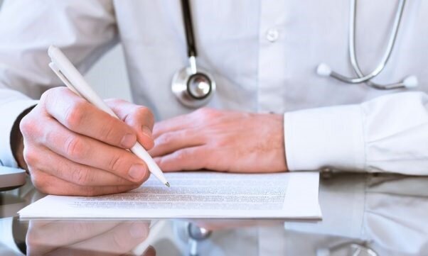 نسخ کاغذی یا چالشهای نسخههای درمان الکترونیکی