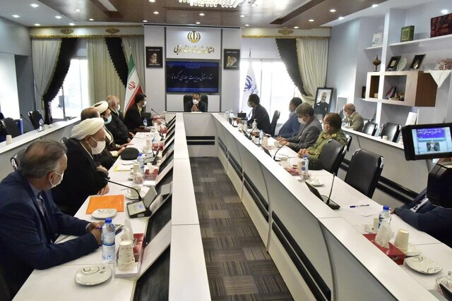 باورهای غلط والدین برای تزریق واکسن به کودکان / امیکرون به زیر ۲۰ سالهها حمله میکند