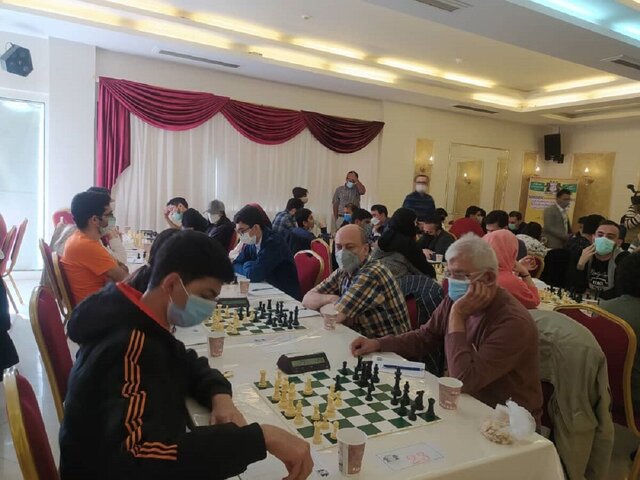 مسابقات شطرنج آزاد بینالمللی در بیرجند آغاز شد