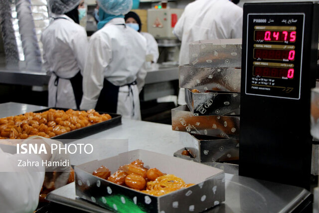 پخت شیرینیهای رمضانی ـ بیرجند