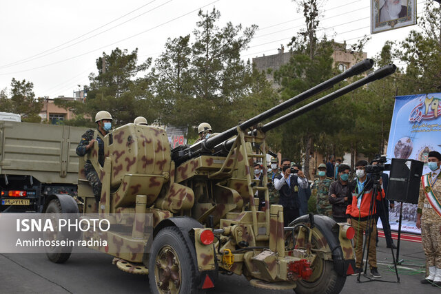 رژه نیروهای مسلح ـ بیرجند