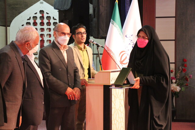 معلمان نمونه خراسان جنوبی تجلیل شدند