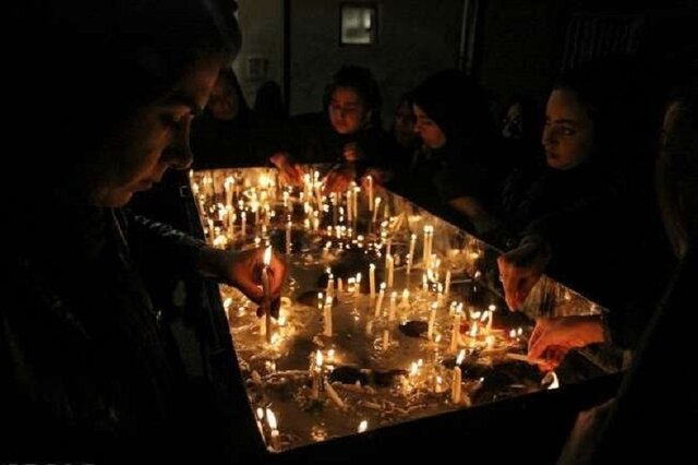 آیینهایی که غبار زمان کم رنگشان نکرده است