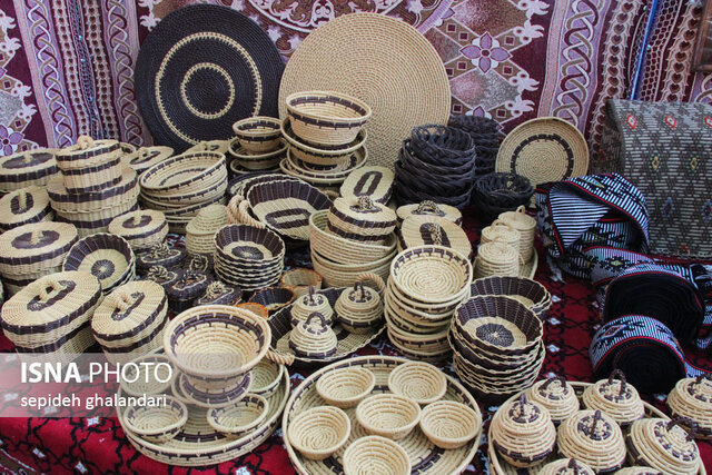 نمایشگاه تولیدات روستایی و عشایری ـ زیرکوه