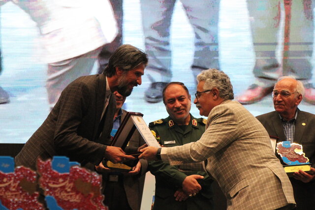 سفیران ملی زرشک خراسان جنوبی معرفی شدند