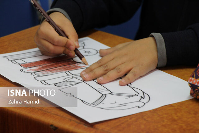 یک روز با کتاب در مدرسه