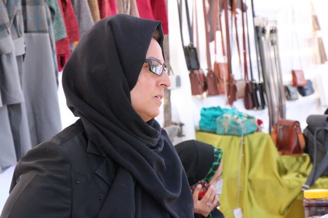 این اقتصاد به توان مردم جان میگیرد