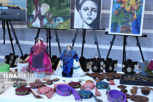هفت رنگ صنایع دستی اقوام در نمایشگاه بیرجند