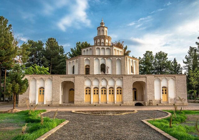 سراغ باغهای جهانی را در این شهر بگیرید