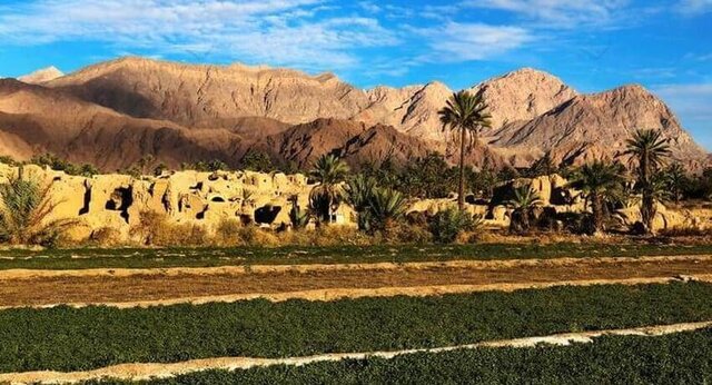 این شهر عروس کویرهای ایران است