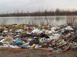 تخلیه زباله در آب راه های حوالی برخی از روستاهای خراسان شمالی