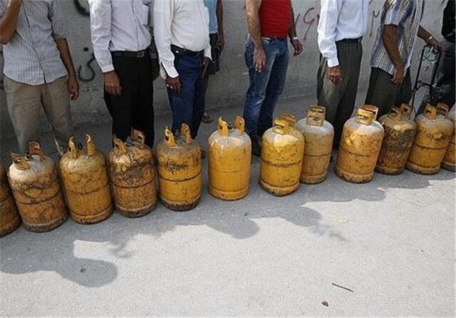 خروج ۵۵۲۸ سیلندر معیوب از چرخه  تأسیسات سیلندر پرکنی در خراسان‌شمالی

