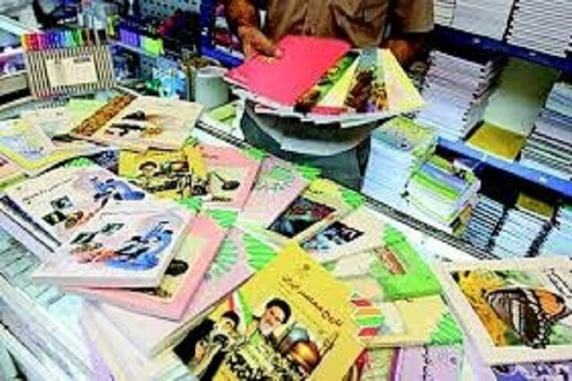 توزیع کتاب های درسی در مدارس کاسبی لوازم التحریرهای خراسان شمالی را کساد کرد