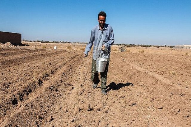 دستان خالی کشاورزان خراسان شمالی با مشکلات تولید؛کود و نهاده معضل روزهای کرونایی