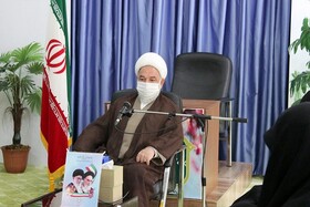 برای مقابله با استکبار باید هوشیارانه عمل کرد