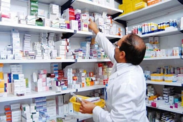 ویترین داروخانه های خراسان شمالی از دارو خالی شده است