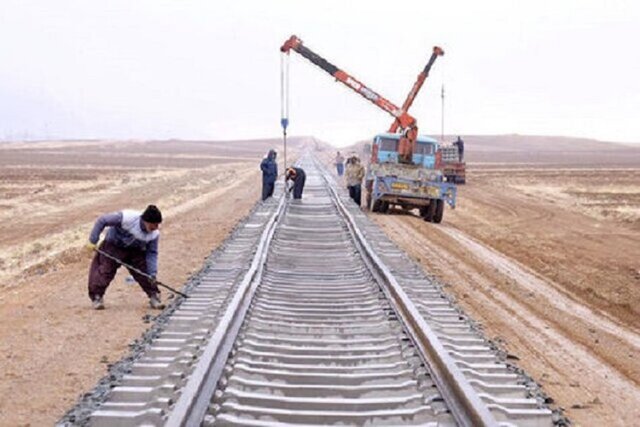 اعلام آمادگی آستان قدس برای اجرای پروژه ۵۴۰ کیلومتری راه آهن