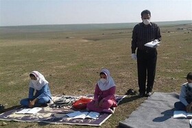تلاش دانش آموزان برای دسترسی به شاد زیر خط آسمان
