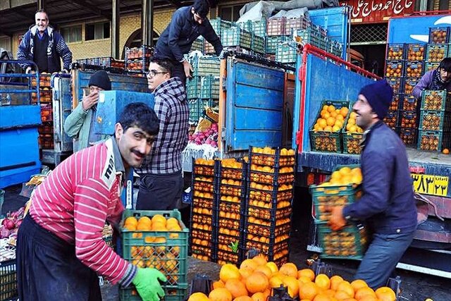 میوه برای شب یلدا به اندازه کافی در بازارهای خراسان شمالی وجود دارد